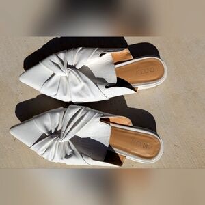 Sz 40/9 Abound White twisted slip on mules
